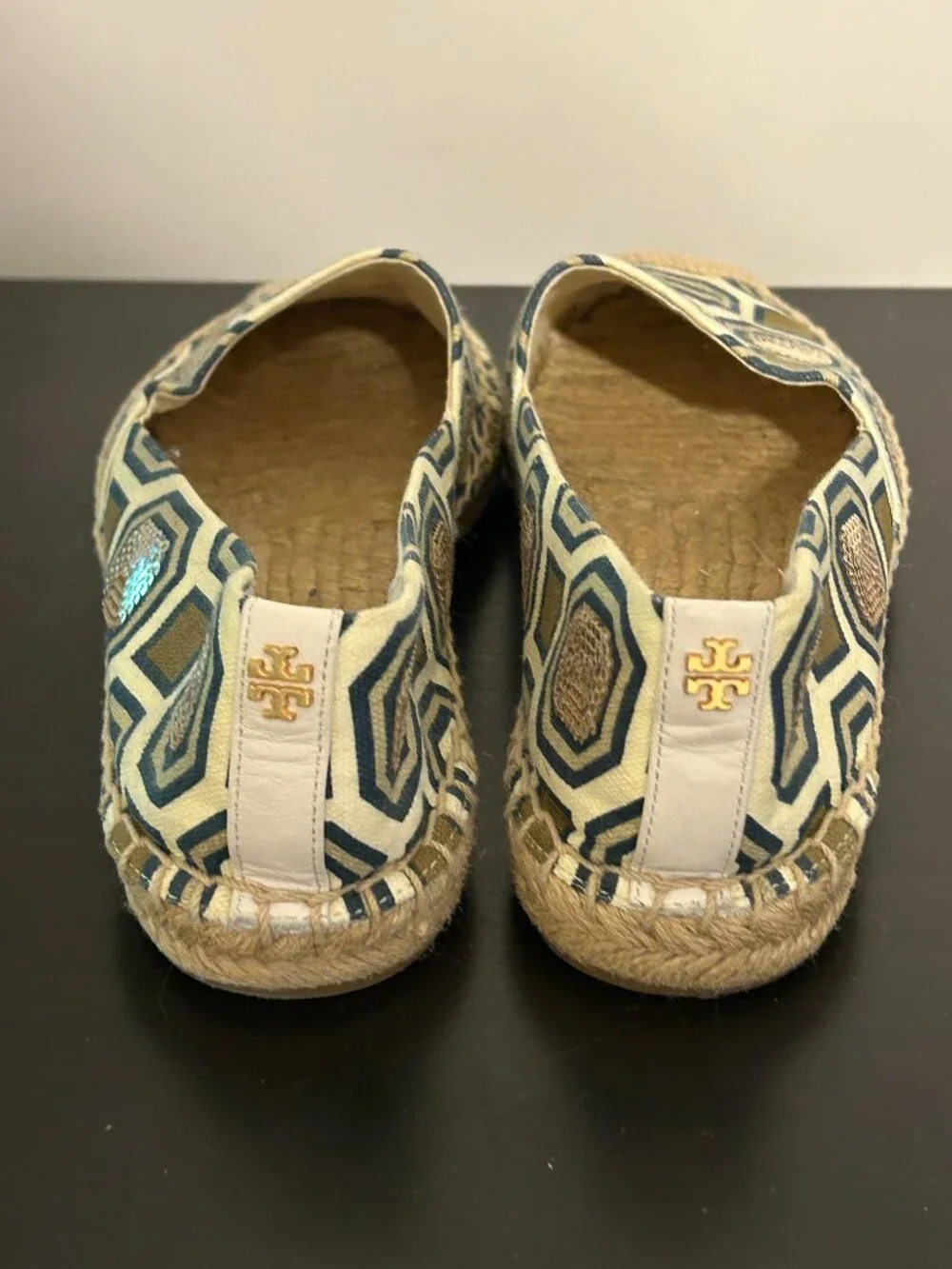 TORY BURCH Sz 7 Cecily Geometric Pattern w/ Sequins Espadrille Flats Shoes Logo